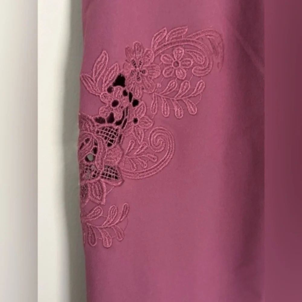 Fabletics Mauve Embroidered Cut Out Leggings medium